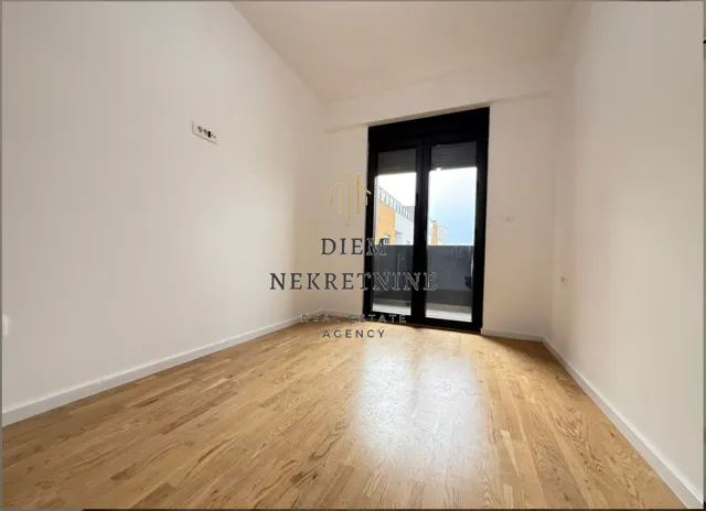 Prodaja, jednosoban stan, 43m², Stari Aerodrom, Podgorica