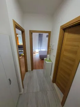 Rent, studio apartment, 45m², City Kvart, Podgorica - image 8