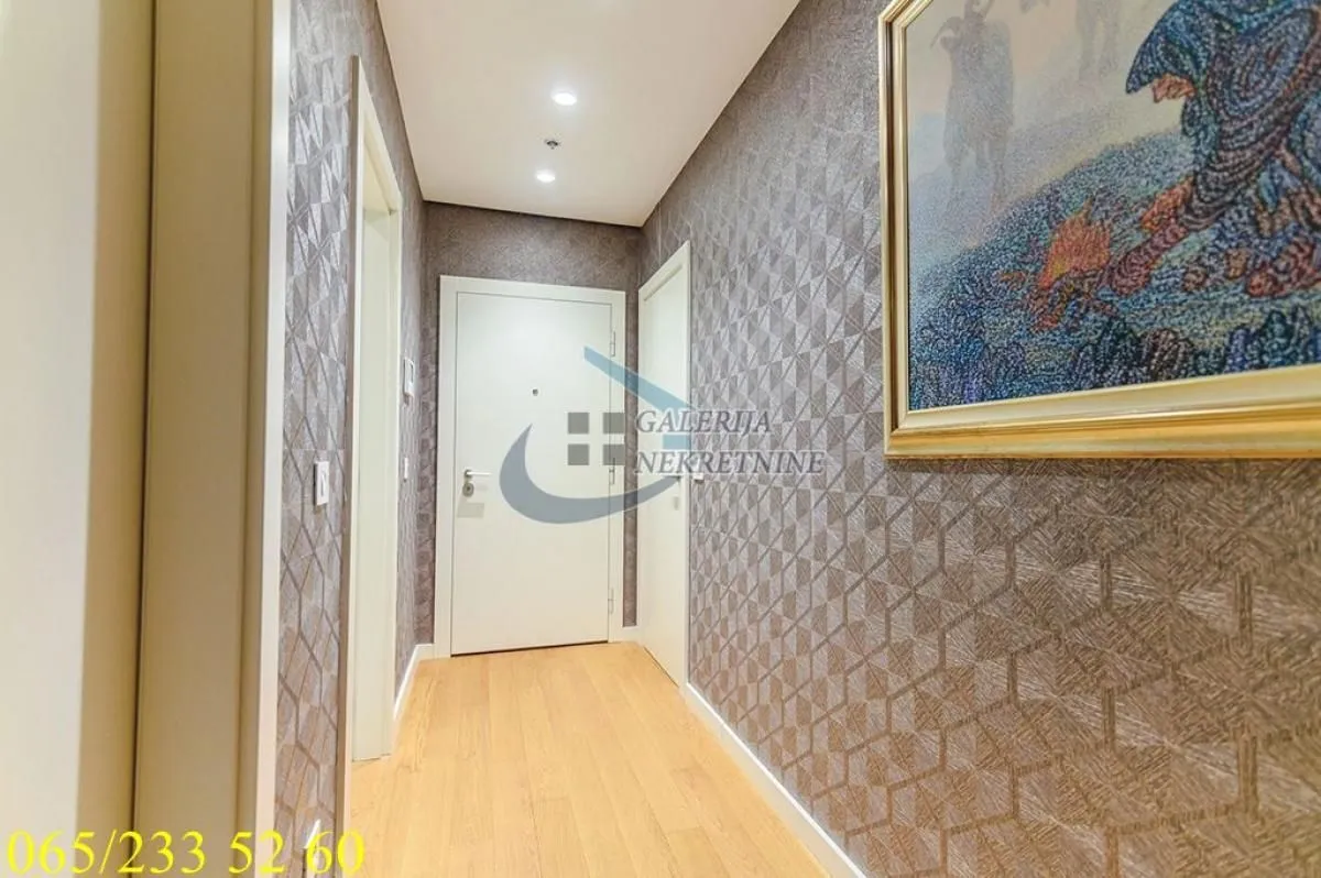 Prodaja, trosoban stan, 95m², Novi Beograd Blok 65, Novi Beograd Sve Podlokacije
