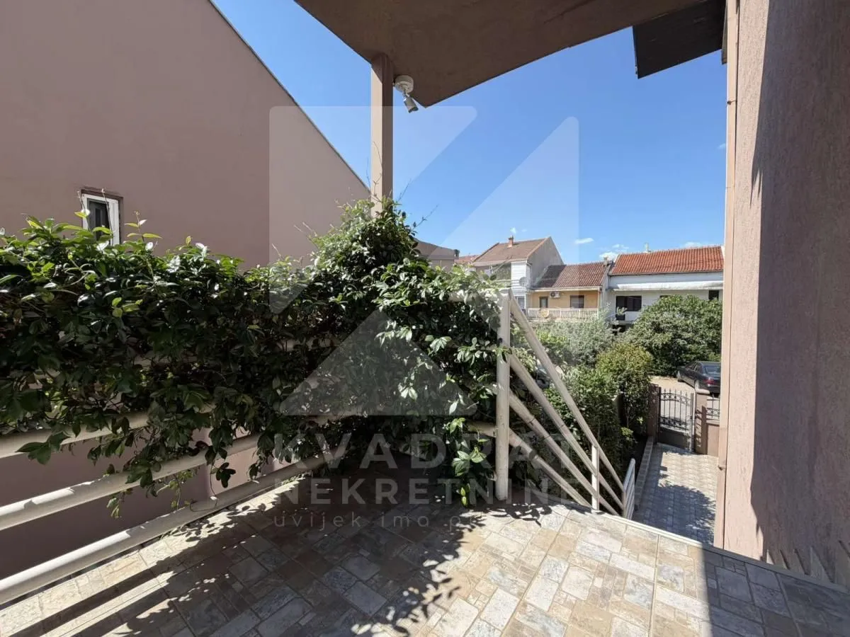 Rent, two bedroom apartment, 120m², Stari Aerodrom, Podgorica
