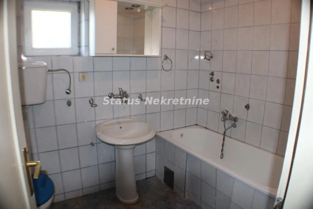Prodaja, kuća, 225m², Veternik, Novi Sad Sve Podlokacije