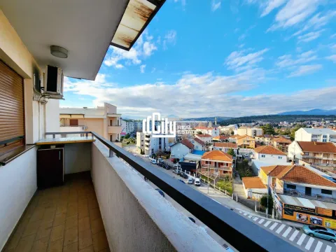 Sale, two bedroom apartment, 63m², Stari Aerodrom, Podgorica - image 11