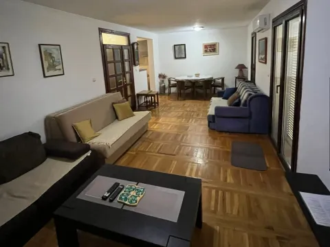 Rent, apartment, 80m², Budva, Crna Gora - image 1
