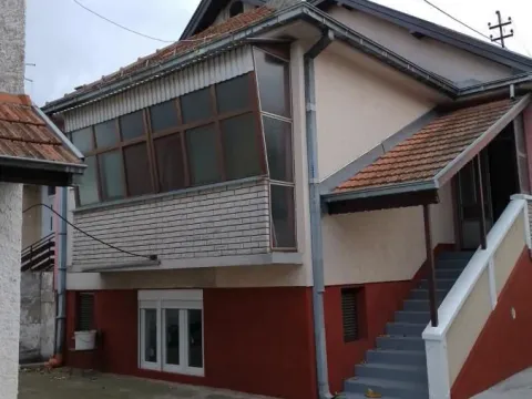 Sale, house, 450m², Ćuprija, Srbija - image 2