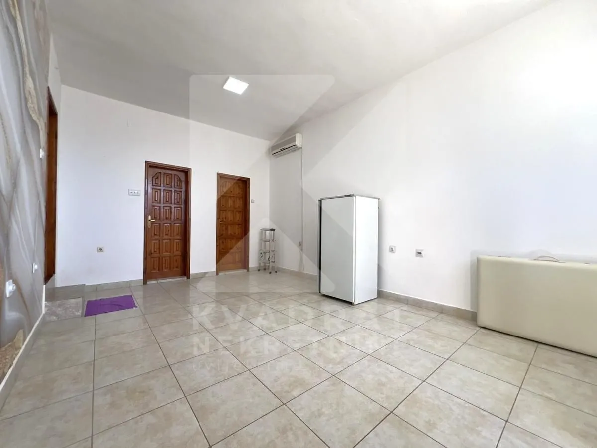 Rent, studio apartment, 30m², Zlatica, Podgorica