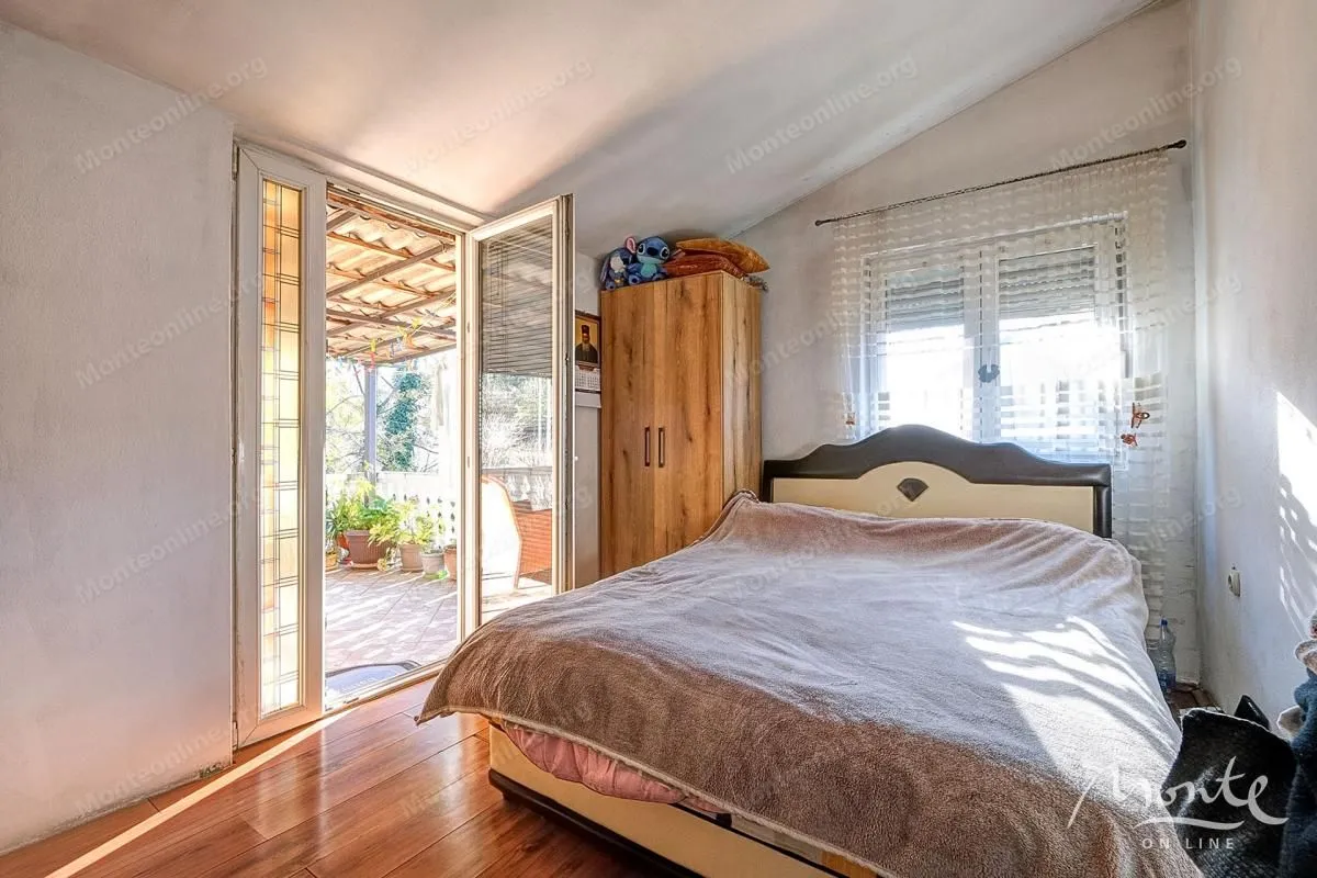 Prodaja, kuća, 219m², Dobrota, Kotor