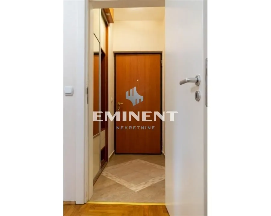 Rent, two bedroom apartment, 52m², Savski Venac, Beograd