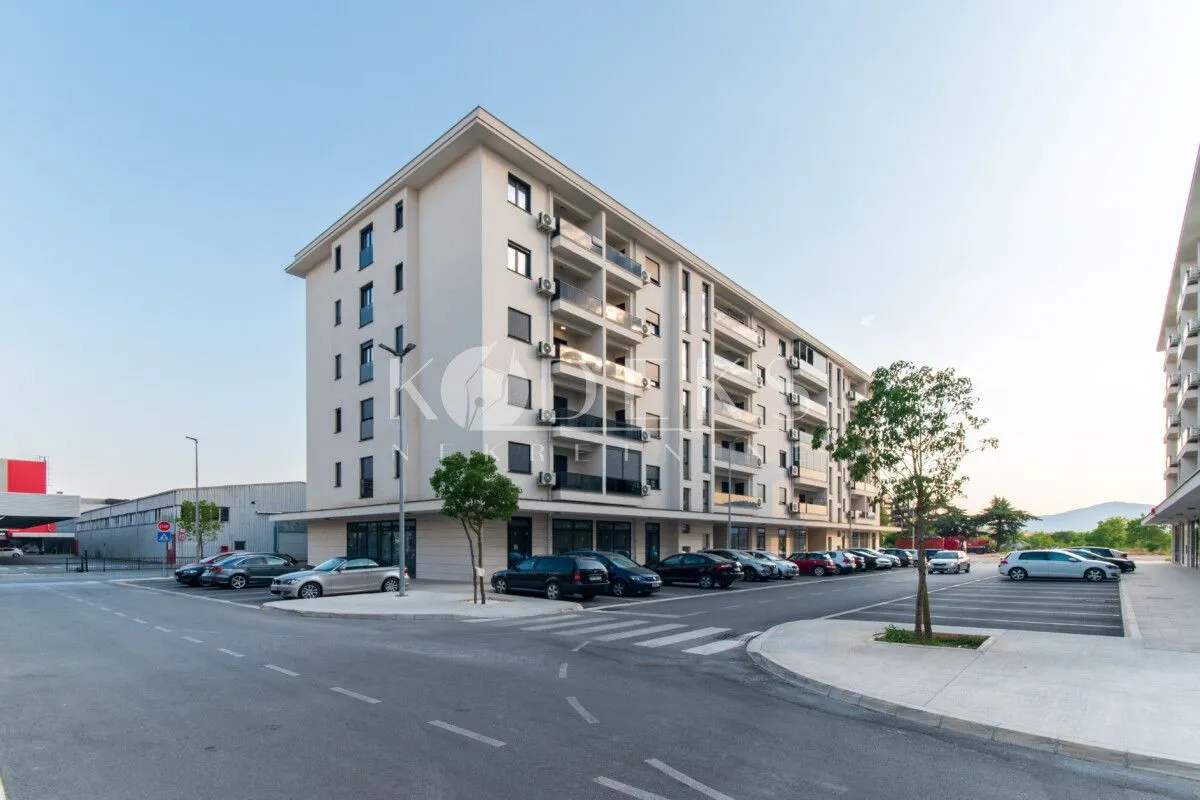 Izdavanje, jednosoban stan, 48m², City Kvart, Podgorica