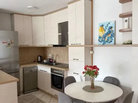 Prodaja, dvosoban stan, 56m², City Kvart, Podgorica - image 5