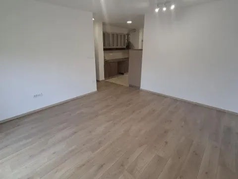 Izdavanje, četvorosoban stan, 88m², Telep, Novi Sad Sve Podlokacije - image 6