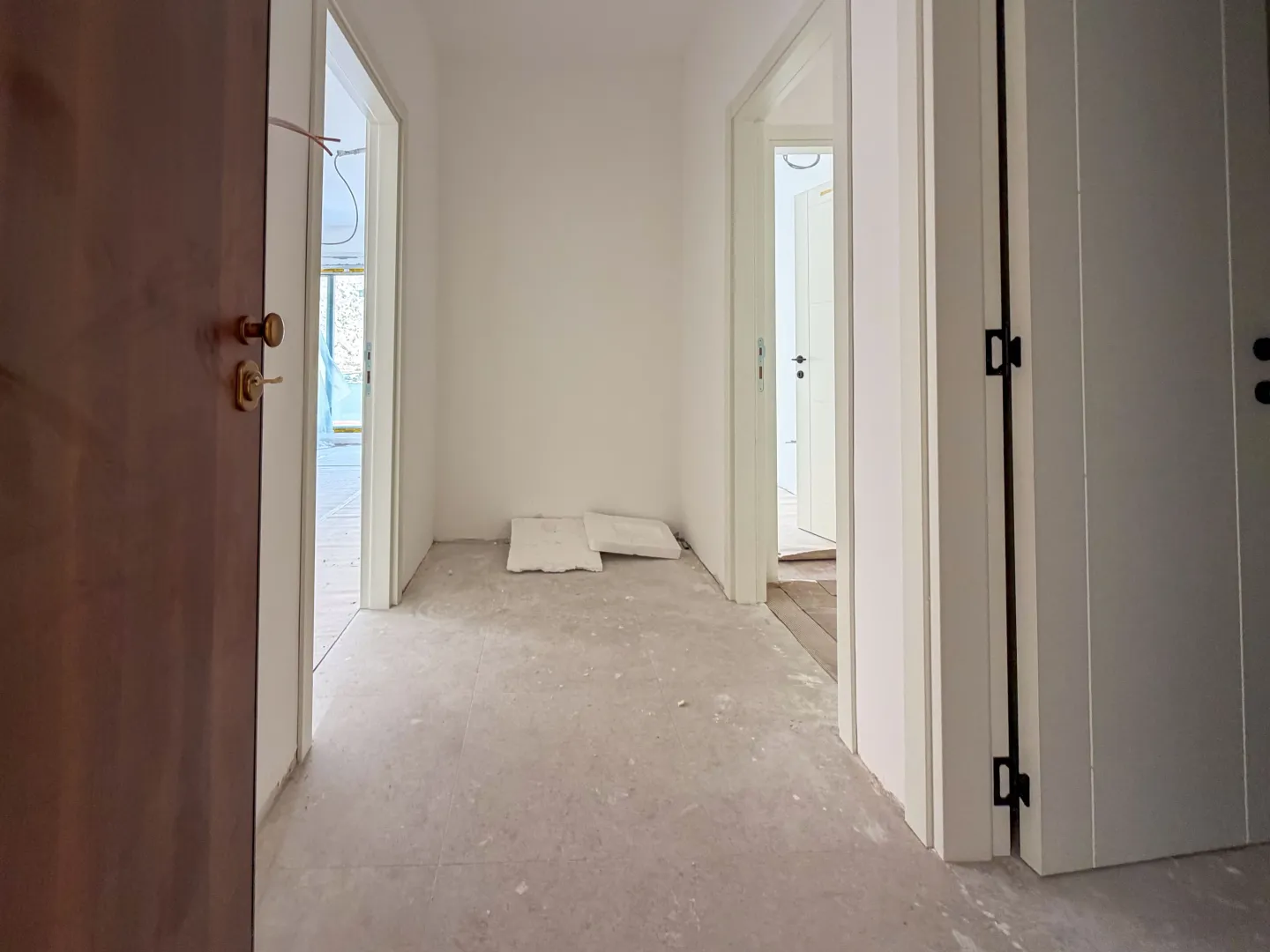 Prodaja, dvosoban stan, 71m², Škaljari, Kotor