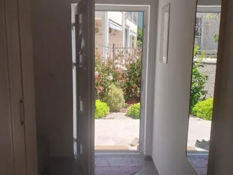 Prodaja, dvosoban stan, 85m², Đenovići, Herceg Novi - image 7
