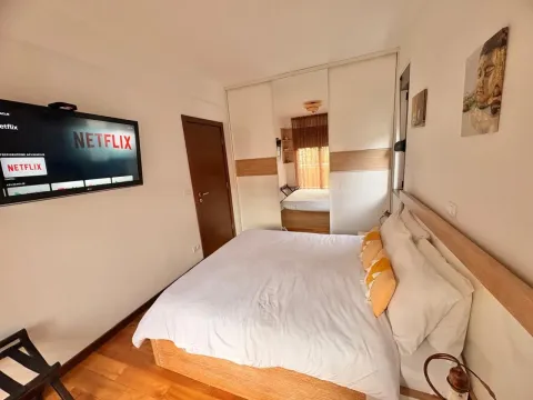 Rent, two bedroom apartment, 70m², Dobrota, Kotor - image 5