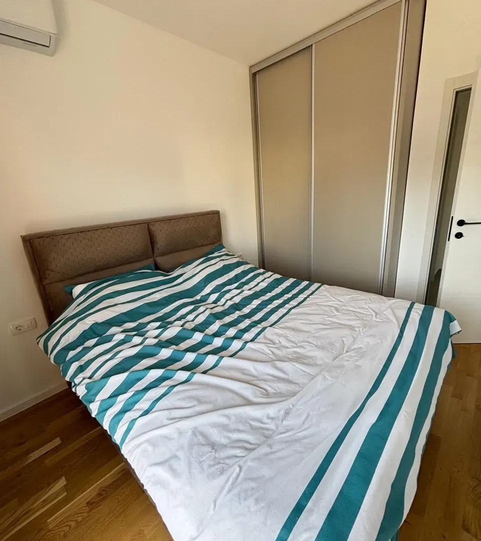 Rent, one bedroom apartment, 68m², Stari Aerodrom, Podgorica