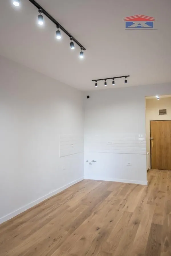 Prodaja, garsonjera, 27m², Bulevar Oslobodjenja, Novi Sad Sve Podlokacije