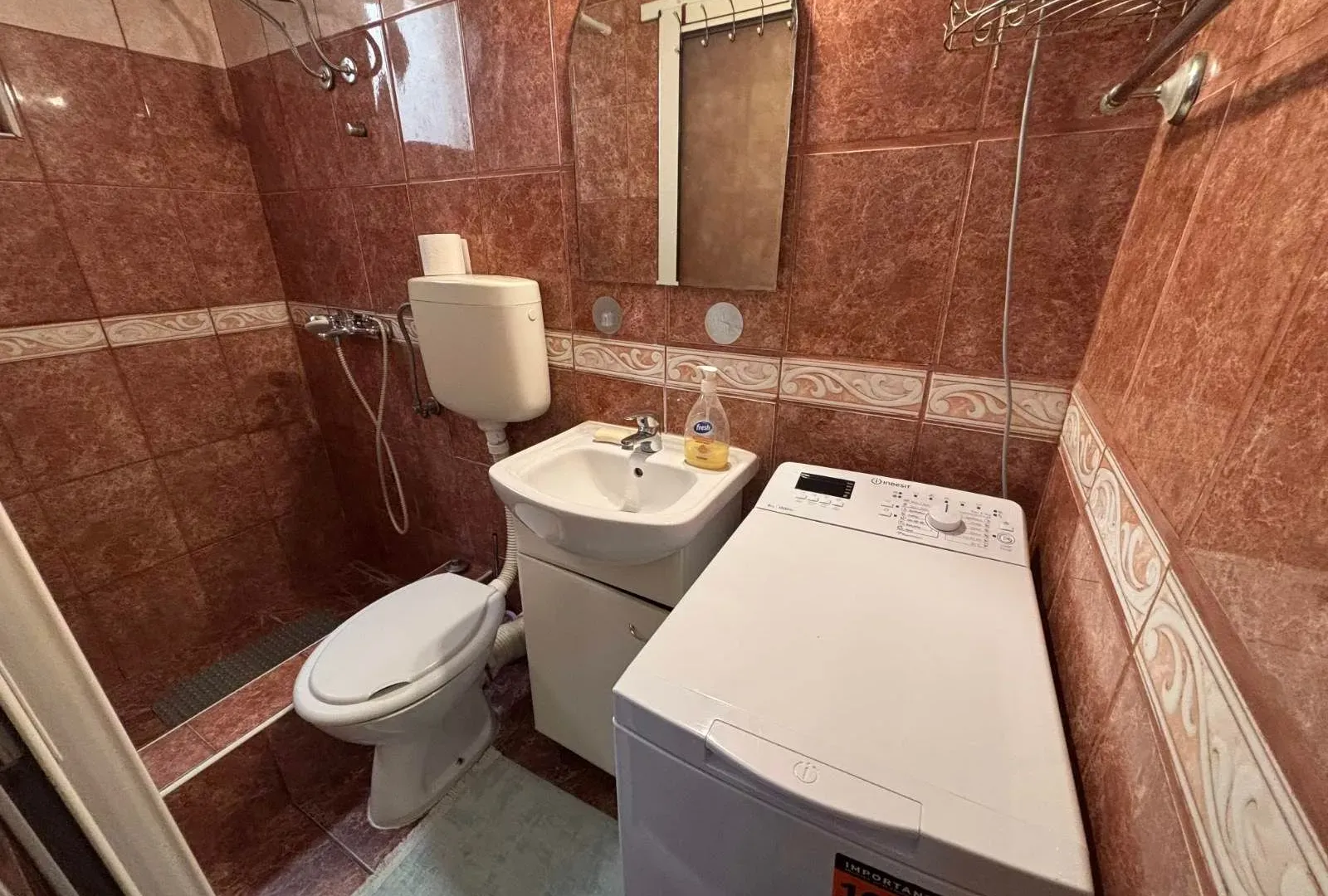 Izdavanje, jednosoban stan, 25m², Centar, Budva