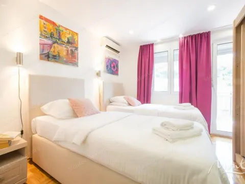 Sale, house, 350m², Stoliv, Kotor - image 10