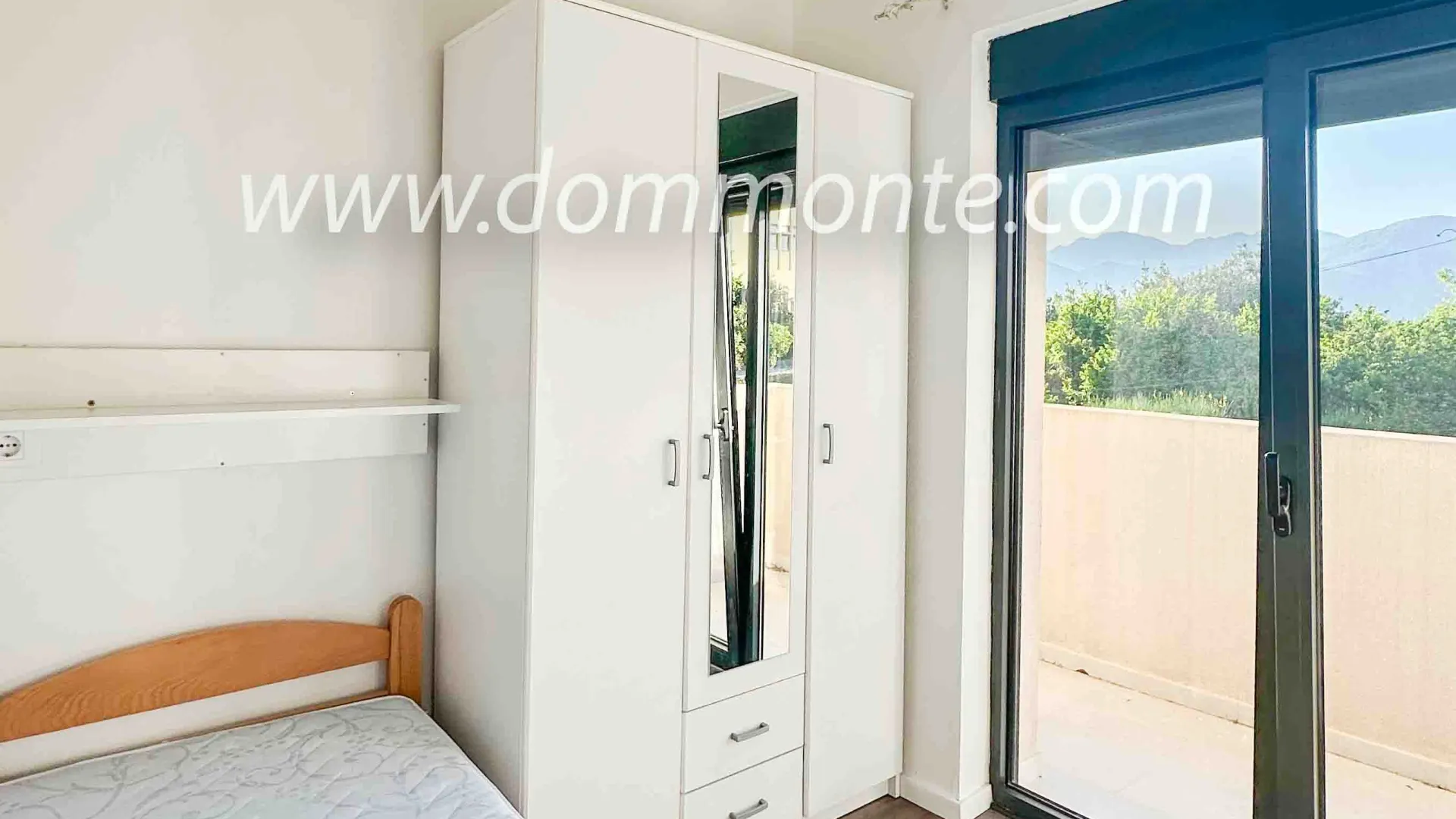 Rent, three bedroom apartment, 100m², Mažina, Tivat