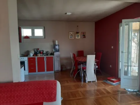 Sale, house, 160m², Rogami, Podgorica - image 2