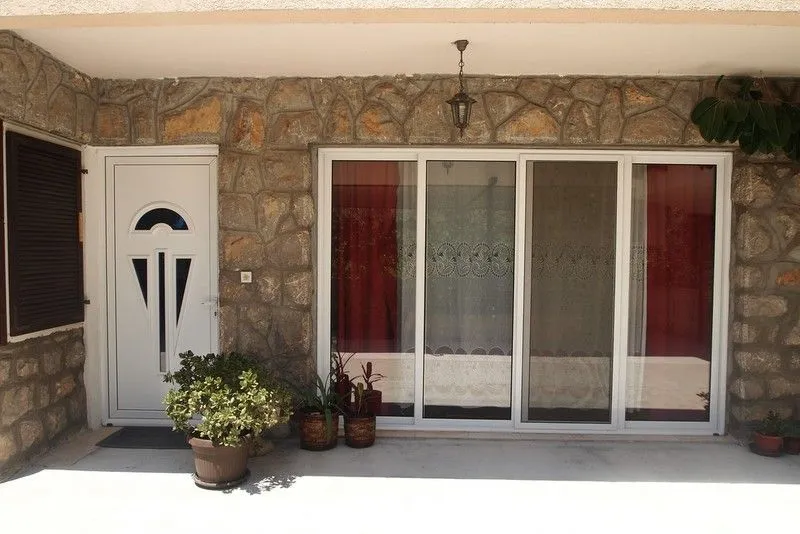Prodaja, ugostiteljski objekat, 600m², Bečići, Budva