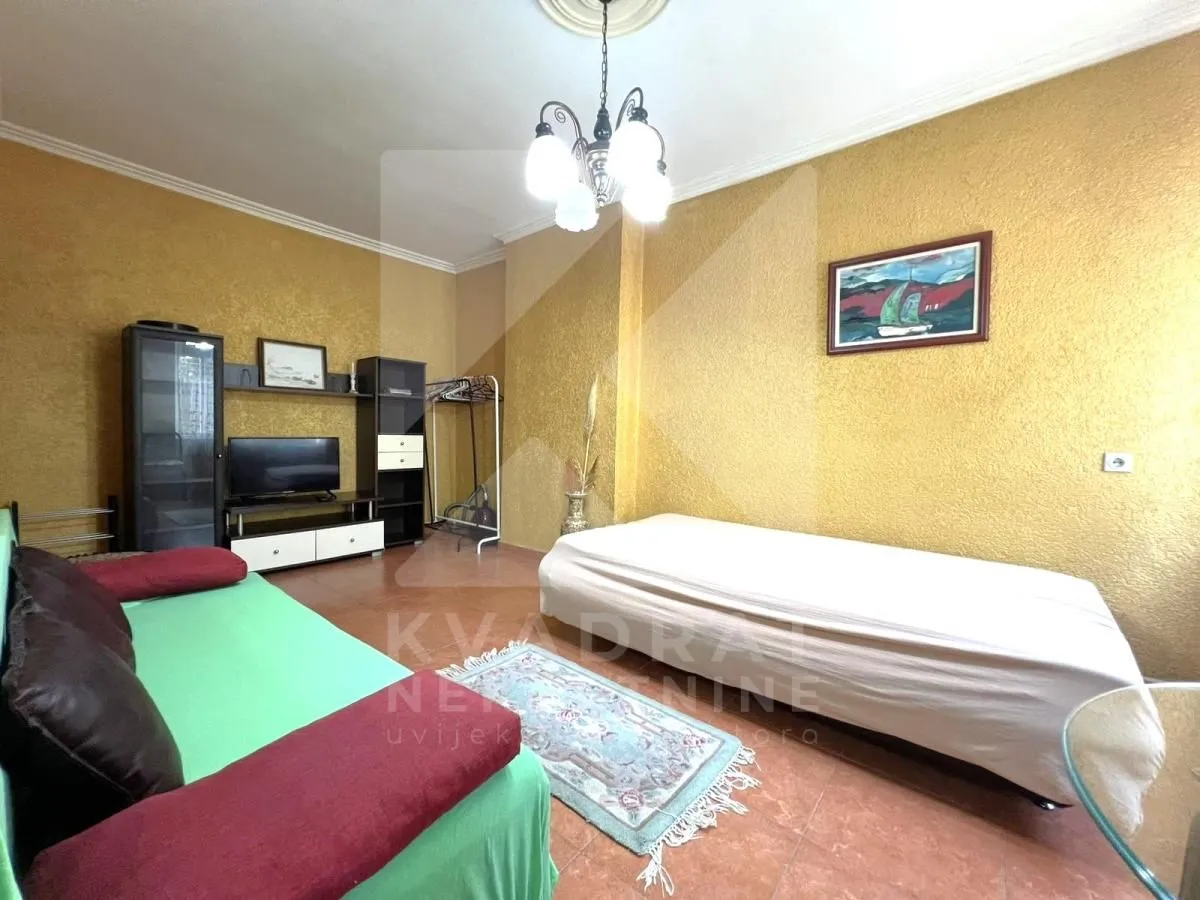 Izdavanje, poslovni prostor, 30m², Centar, Podgorica