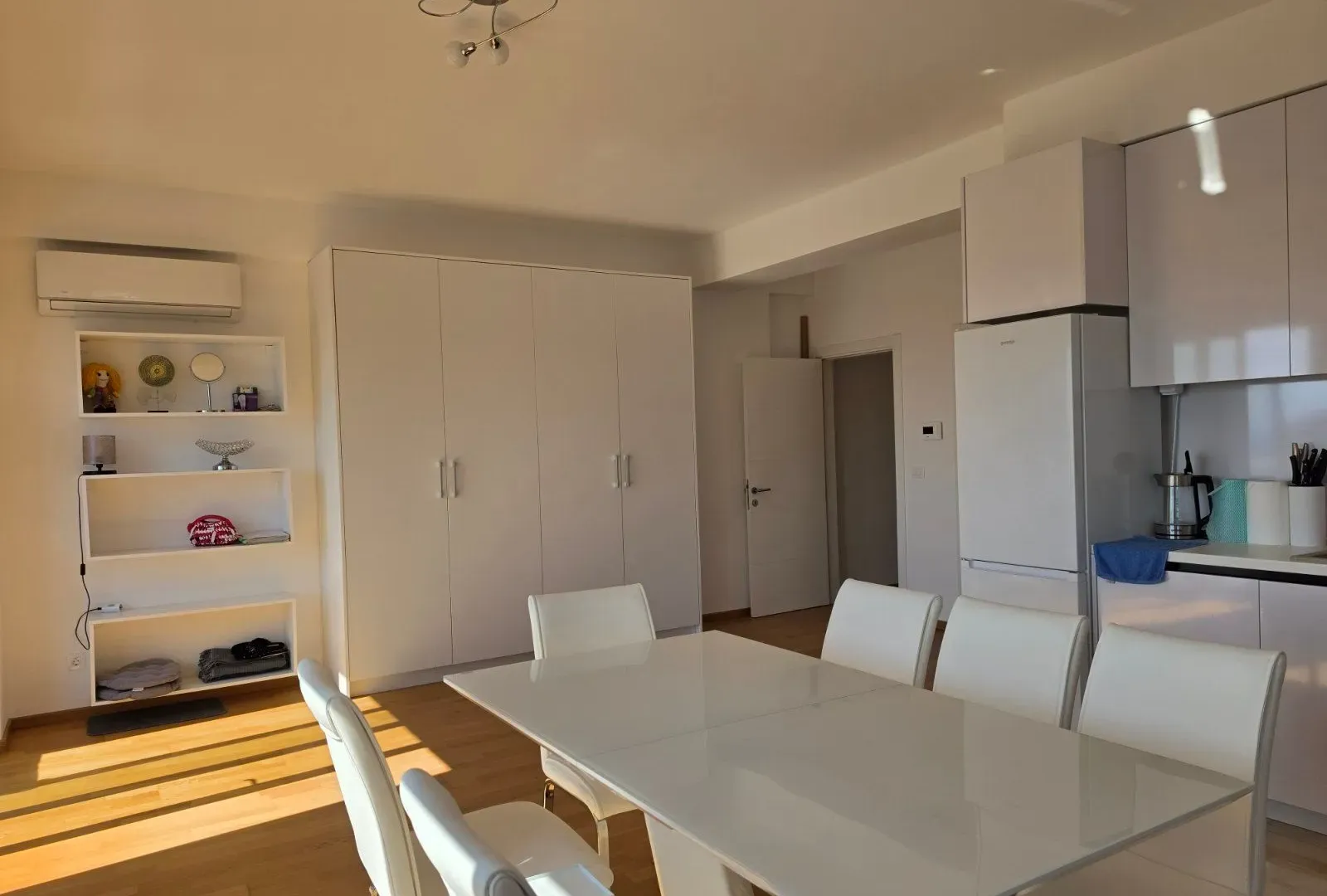 Prodaja, jednosoban stan, 57m², Centar, Bar