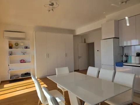 Prodaja, jednosoban stan, 57m², Centar, Bar - image 4