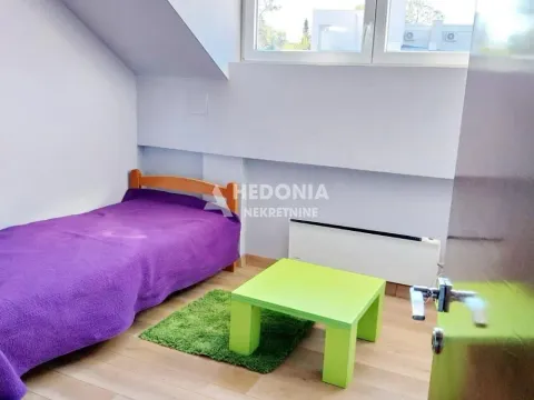 Izdavanje, četvorosoban stan, 120m², Savski Venac, Beograd - image 11