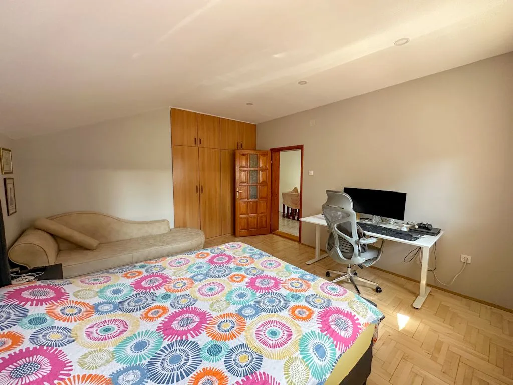 Prodaja, kuća, 200m², Zagorič, Podgorica
