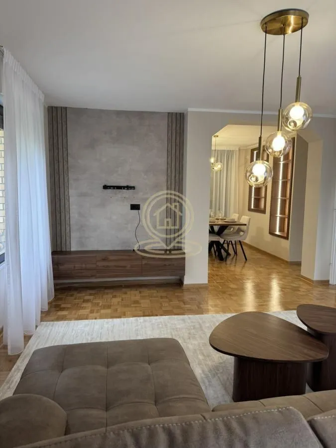 Rent, four bedroom apartment, 94m², Čukarica, Beograd