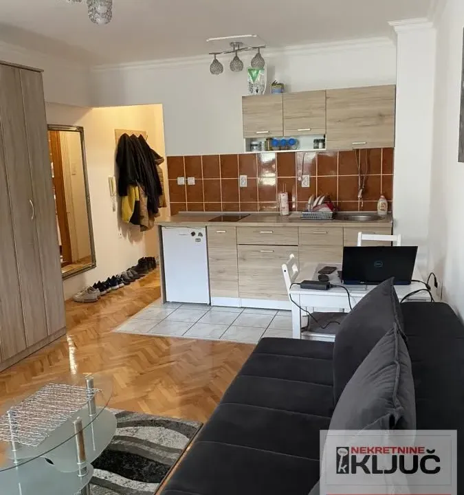 Rent, studio apartment, 28m², Socijalno, Novi Sad Sve Podlokacije