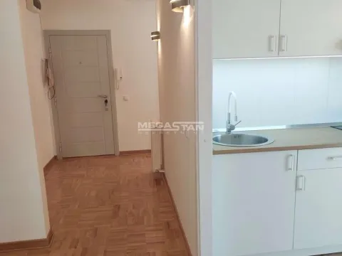 Izdavanje, trosoban stan, 75m², Novi Beograd Blok 63, Novi Beograd Sve Podlokacije - image 9
