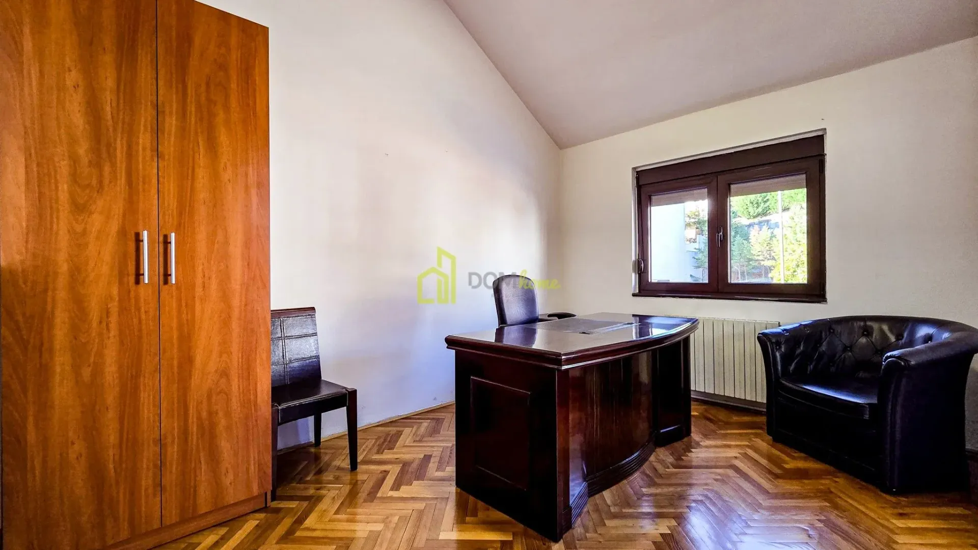 Rent, house, 380m², Gorica C, Podgorica