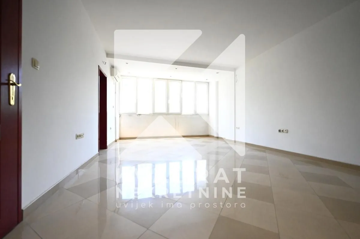 Rent, office space, 75m², Gintaš, Podgorica