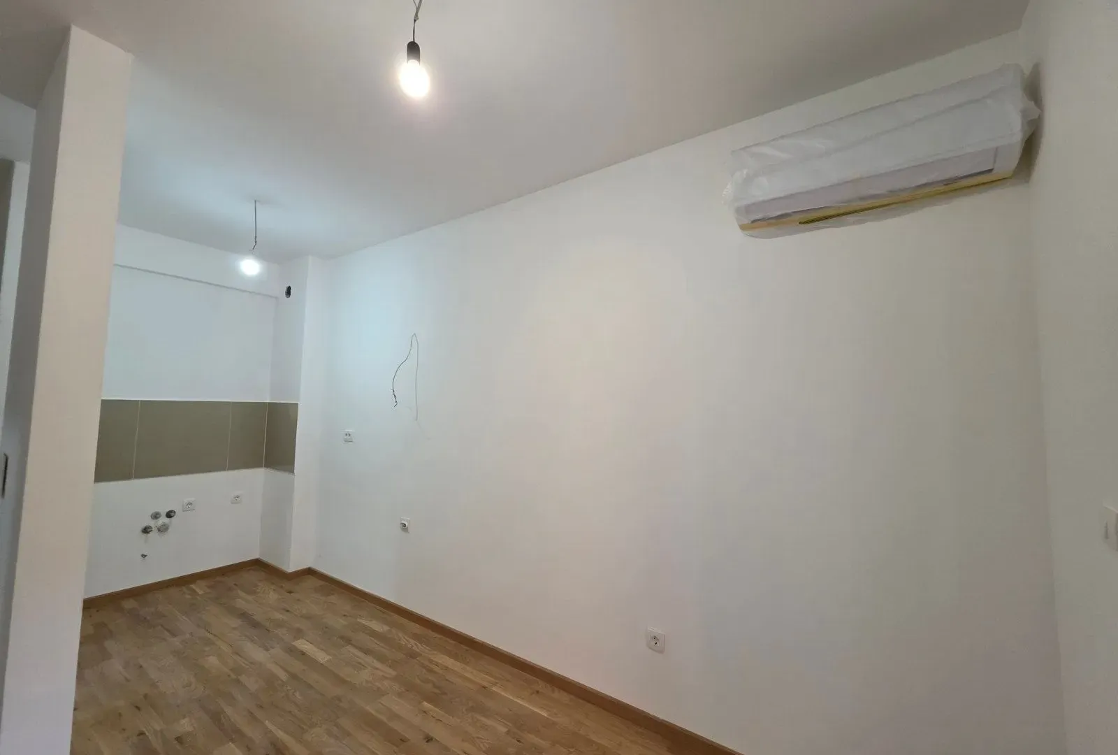 Prodaja, garsonjera, 31m², Bečići, Budva