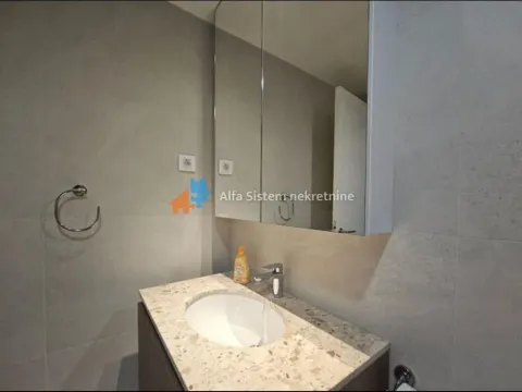 Izdavanje, trosoban stan, 73m², Savski Venac, Beograd - image 14
