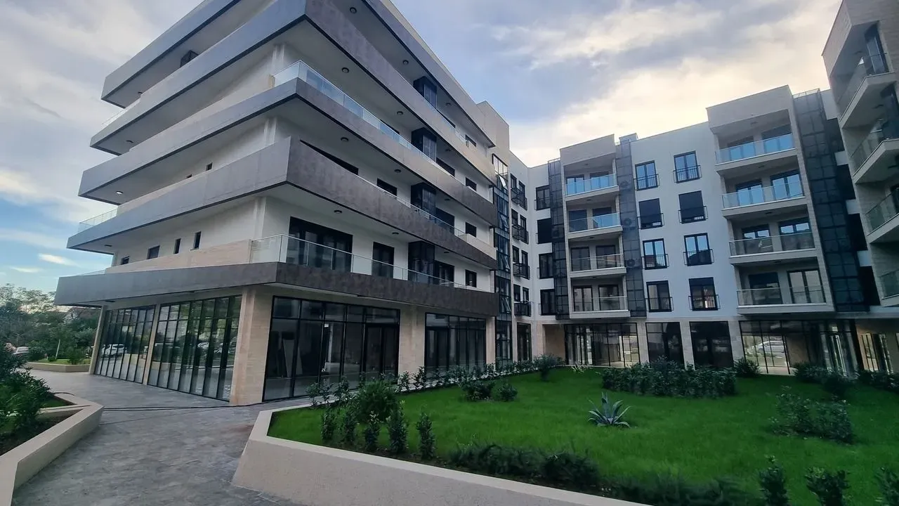 Prodaja, jednosoban stan, 45m², Tivat, Crna Gora