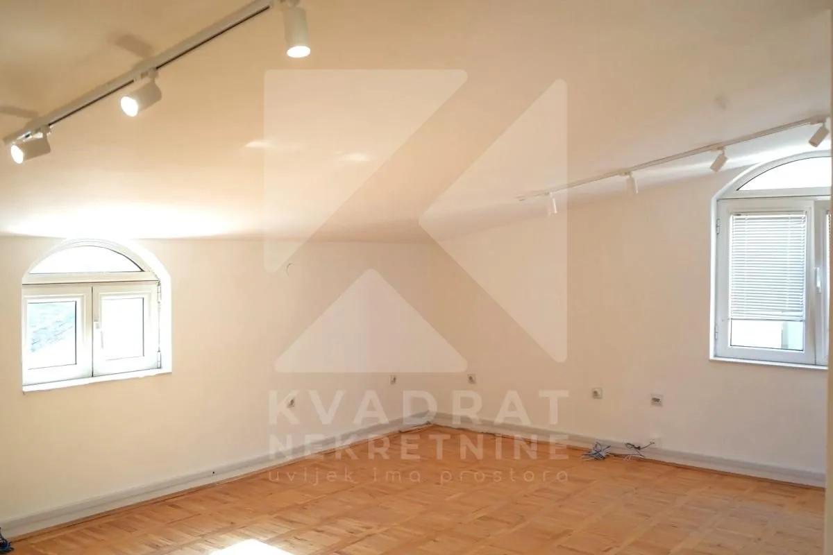 Rent, office space, 164m², Centar, Podgorica