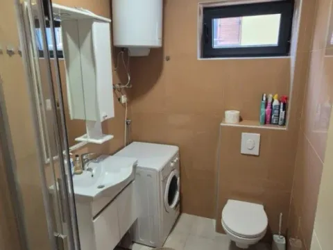 Izdavanje, jednosoban stan, 45m², Donja Lastva, Tivat - image 6