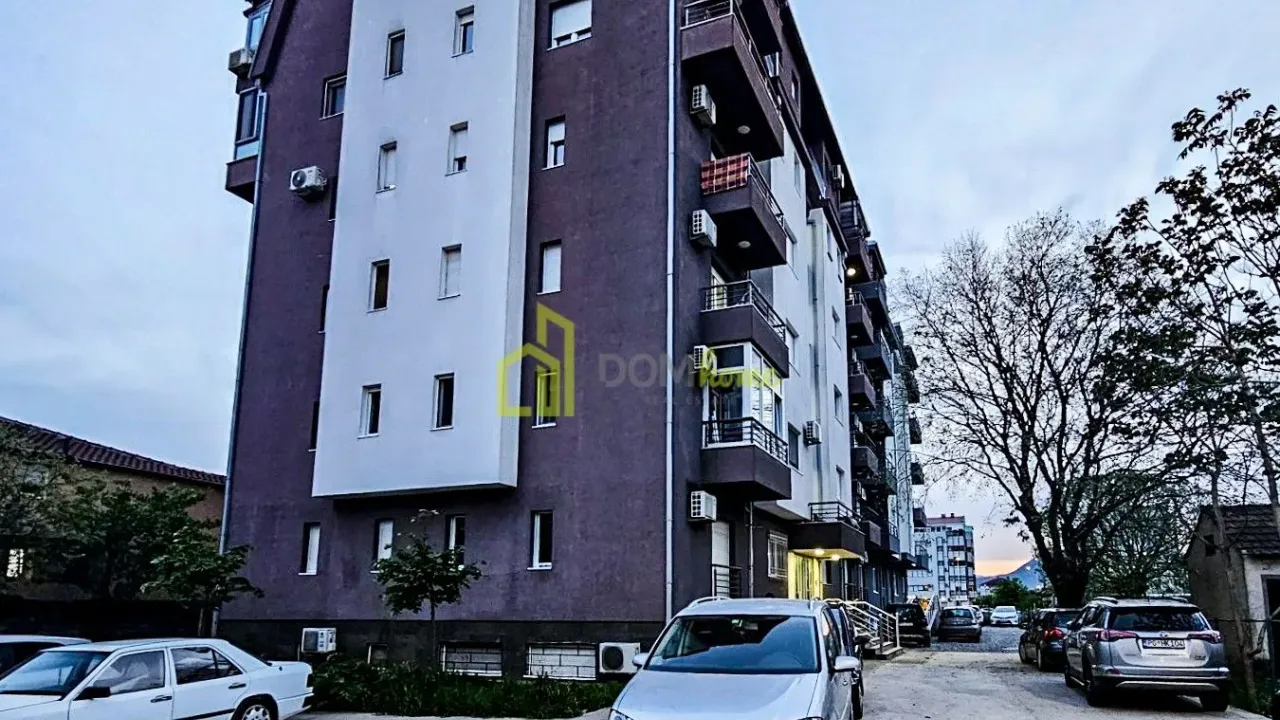 Izdavanje, jednosoban stan, 46m², Kod Big Fashion-a, Podgorica