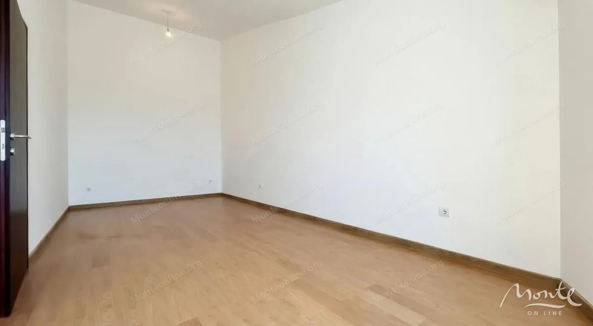 Sale, three bedroom apartment, 169m², Petrovac, Budva