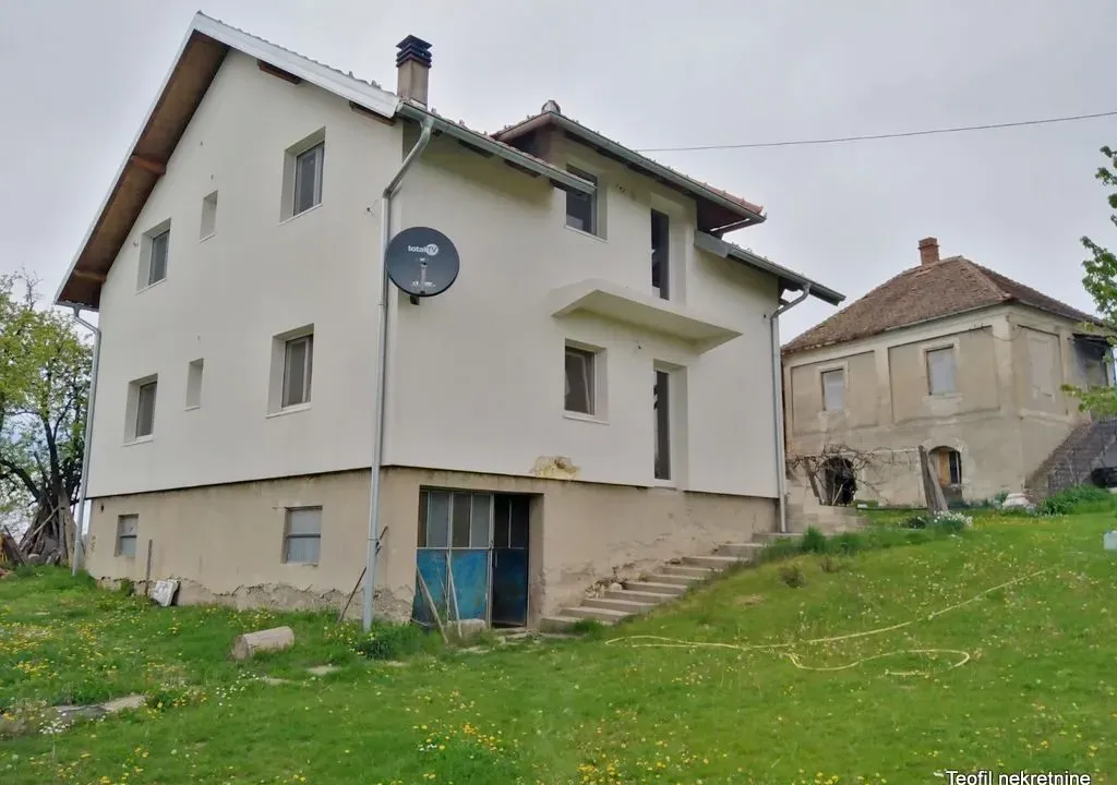 Prodaja, kuća, 220m², Ljig, Srbija