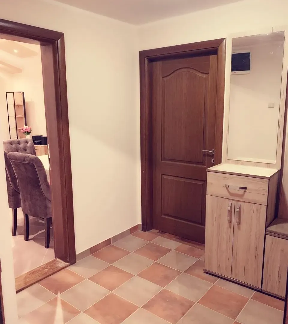 Rent, two bedroom apartment, 73m², Bečići, Budva