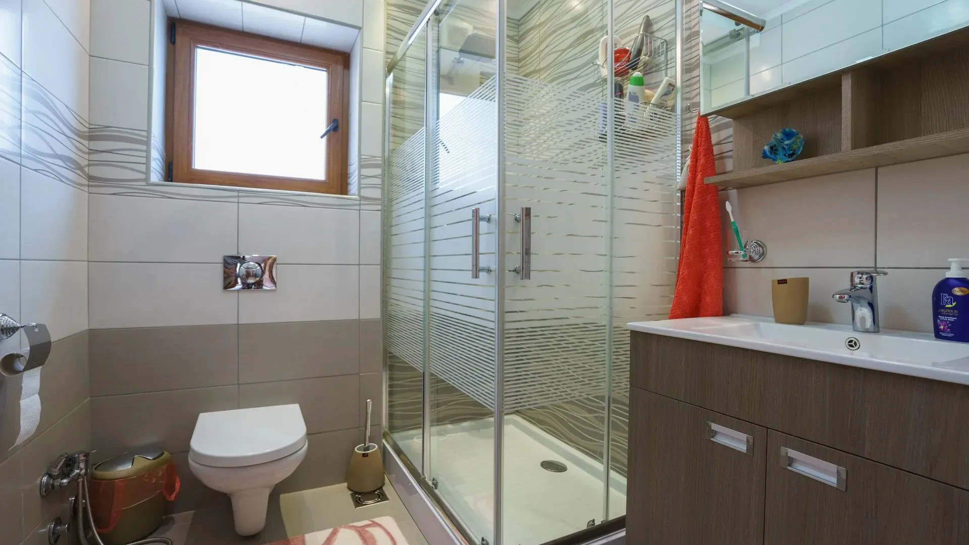 Sale, house, 240m², Sutomore, Bar