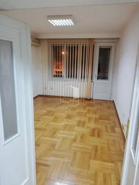 Rent, office space, 80m², Centar, Podgorica