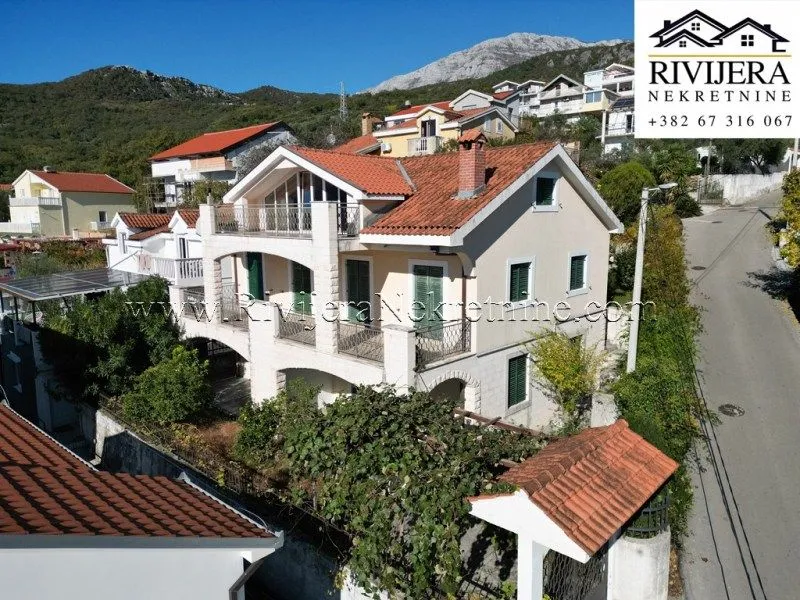 Prodaja, kuća, 270m², Topla, Herceg Novi