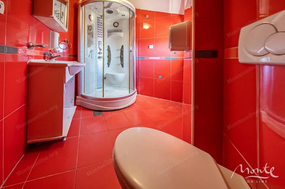 Prodaja, dvosoban stan, 84m², Bijela, Herceg Novi