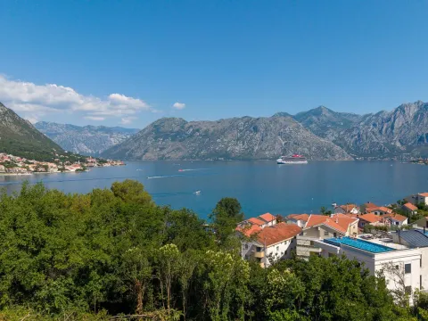 Sale, three bedroom apartment, 86m², Dobrota, Kotor - image 18