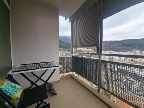 Rent, one bedroom apartment, 45m², Budva, Crna Gora - image 2