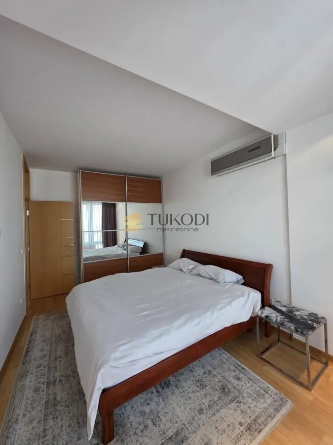 Rent, three bedroom apartment, 85m², Stari Grad, Beograd